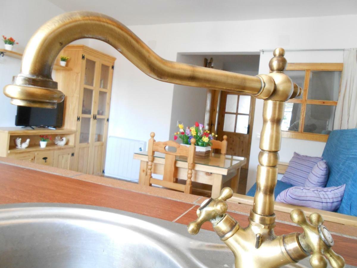 Apartamento El Portal Viejo Cabezuela Del Valle Exterior foto